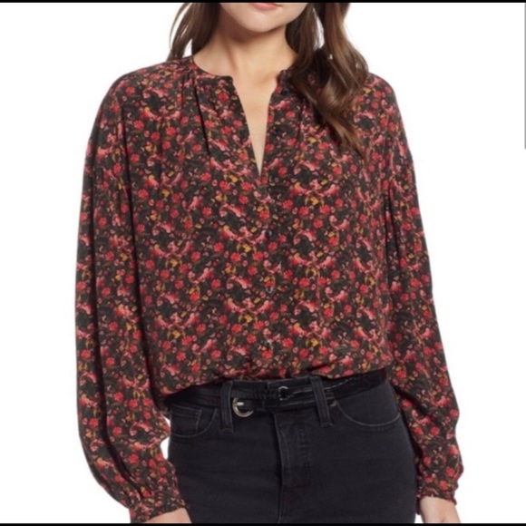 Anthropologie Tops - Anthropology Something Navy Top
